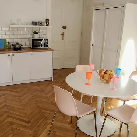 Corner 2 Cracow I Old Town I Big & Balcony Apartment