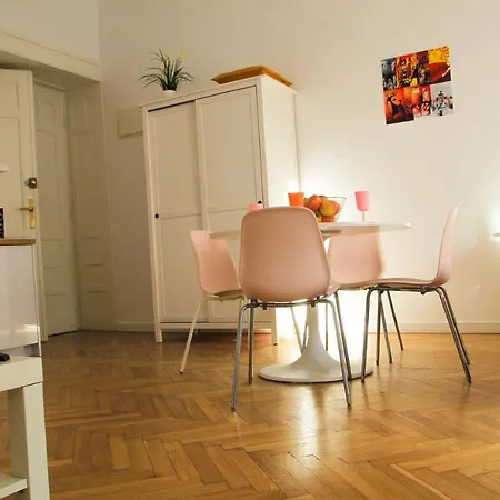 Corner 2 Cracow I Old Town I Big & Balcony Apartment