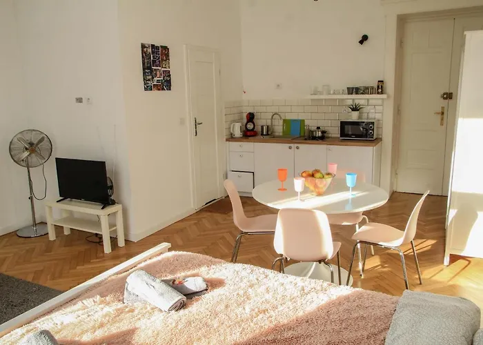 Corner 2 Cracow I Old Town I Big & Balcony